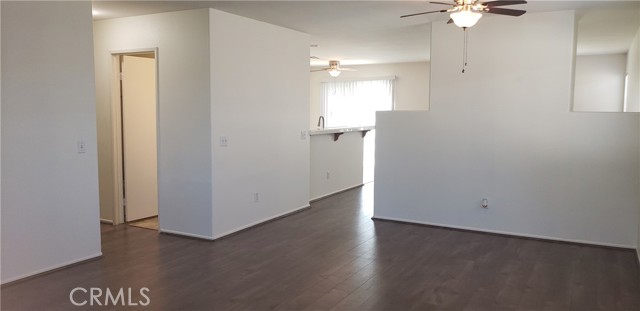 30569 Wyndham Court, Menifee CA: https://media.crmls.org/medias/719df383-6370-4a95-aa0f-8378bf98081c.jpg