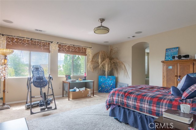 Detail Gallery Image 35 of 43 For 23806 Mission Puebla, Valencia,  CA 91354 - 5 Beds | 3/1 Baths