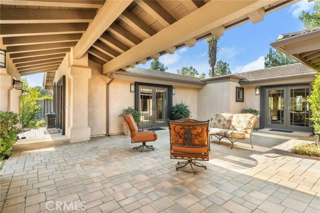 1632 Country Club Drive, Redlands CA: https://media.crmls.org/medias/719f5872-5555-43fd-ae3d-fb175e606287.jpg
