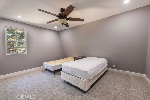 Detail Gallery Image 43 of 51 For 41941 Evergreen Dr, Big Bear Lake,  CA 92315 - 4 Beds | 4 Baths