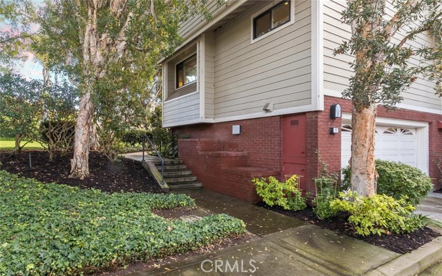 1 Tiburon Court, Manhattan Beach, California 90266, 3 Bedrooms Bedrooms, ,Residential,Sold,Tiburon,SB17005932