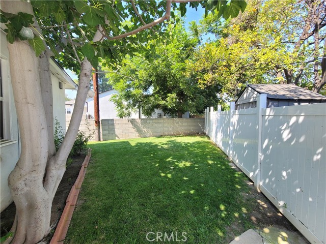 Detail Gallery Image 18 of 21 For 6362 Darby Ave, Tarzana,  CA 91335 - 3 Beds | 2 Baths
