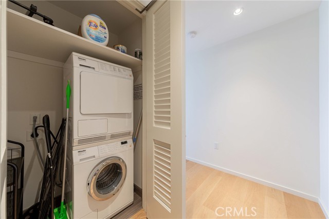 Detail Gallery Image 25 of 25 For 877 Francisco St #4211,  Los Angeles,  CA 90017 - 2 Beds | 2 Baths