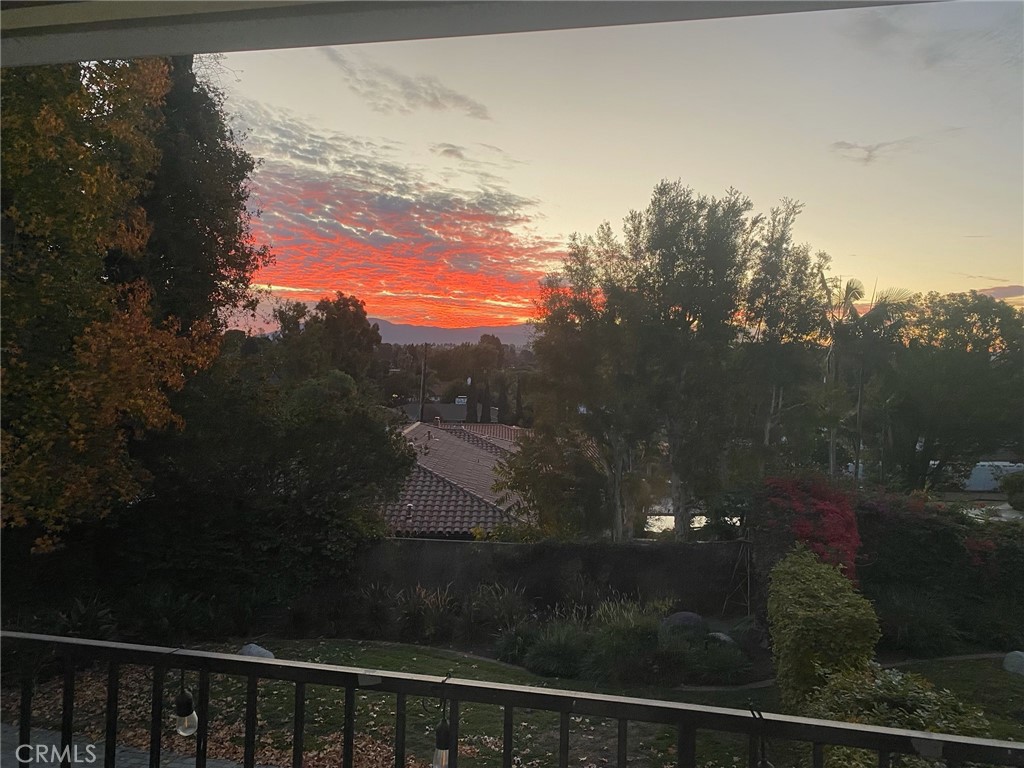 https://media.crmls.org/medias/71a2577d-7921-430e-b5a8-d8aab6b5fb50.jpg?preset=X-Large