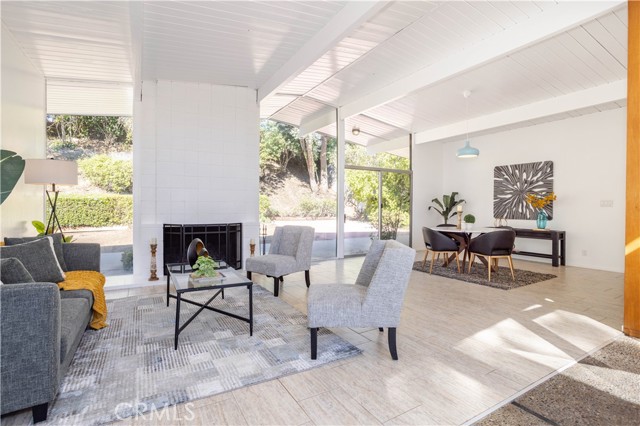 Detail Gallery Image 8 of 44 For 12719 Jimeno Ave, Granada Hills,  CA 91344 - 4 Beds | 2 Baths