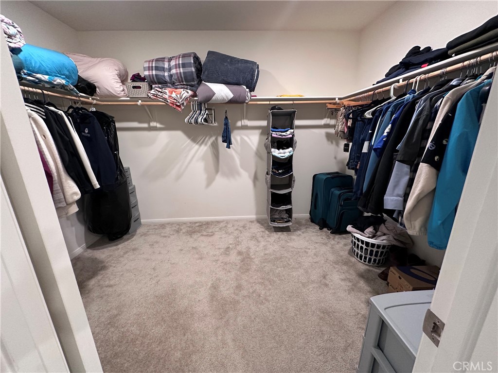https://media.crmls.org/medias/71a316a8-7935-4a25-9d6a-a3a4bb97b5ec.jpg?preset=X-Large