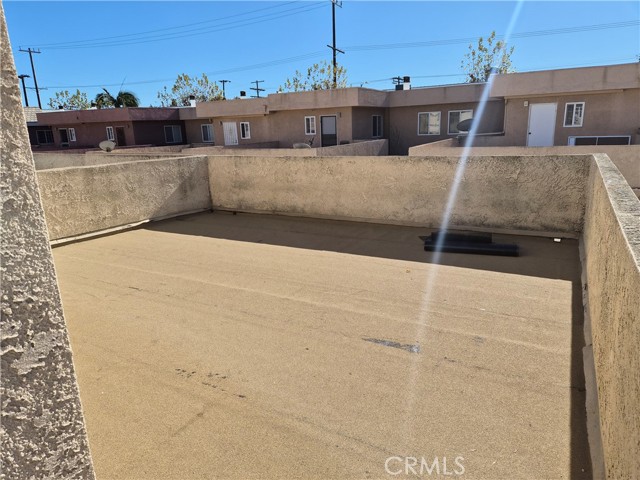 Detail Gallery Image 30 of 33 For 7615 Glade Ave #115,  Canoga Park,  CA 91304 - 3 Beds | 2/1 Baths