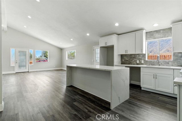 15872 Coral Street, Palm Springs CA: https://media.crmls.org/medias/71a371b9-361a-463e-988e-10f670c2da03.jpg