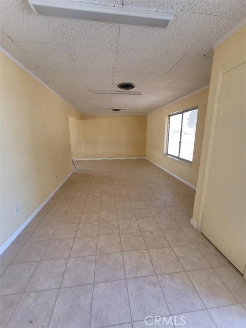 Detail Gallery Image 4 of 25 For 36013 4th St, Yermo,  CA 92398 - 3 Beds | 1 Baths
