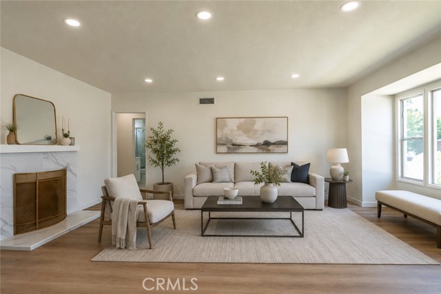 Front Image Thumbnail for CRSB26102286