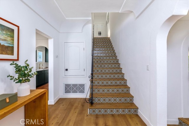 Detail Gallery Image 2 of 35 For 4325 9th Ave, Los Angeles,  CA 90008 - 3 Beds | 3 Baths