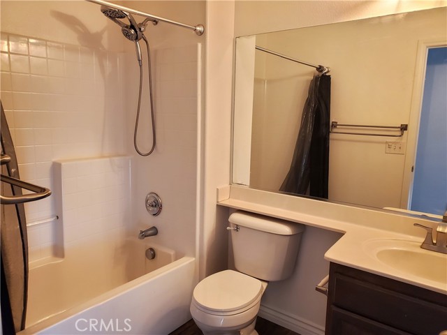 Detail Gallery Image 8 of 8 For 17648 Park Plaza Ct, Victorville,  CA 92395 - 4 Beds | 2 Baths