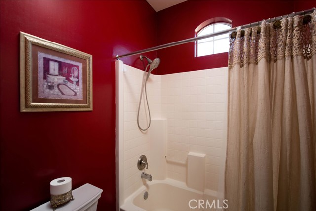 Detail Gallery Image 22 of 33 For 28254 Canterbury Ct, Valencia,  CA 91354 - 2 Beds | 2/1 Baths