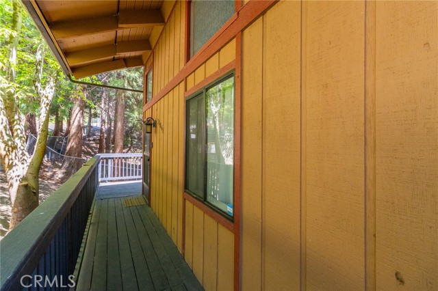 Detail Gallery Image 25 of 30 For 31045 Valley Oak Dr, Running Springs,  CA 92382 - 2 Beds | 2 Baths