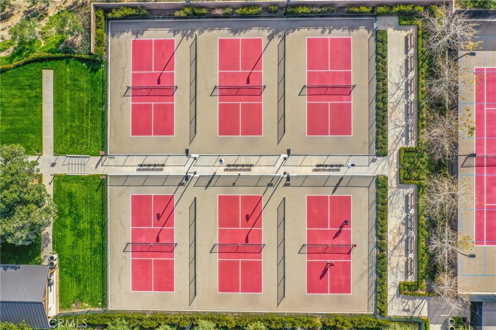 https://media.crmls.org/medias/71a6c582-d1f5-497b-9302-69538ecd901e.jpg?preset=X-Large