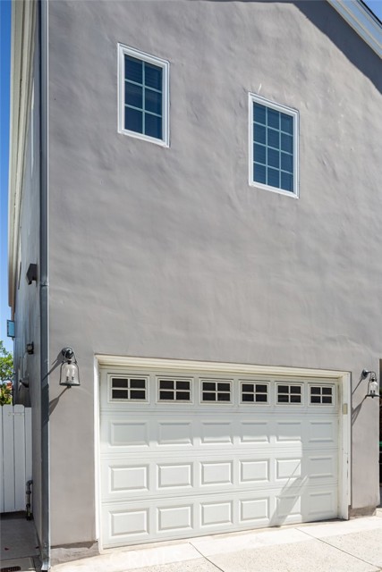 Detail Gallery Image 37 of 47 For 127 Pearl, Newport Beach,  CA 92662 - 3 Beds | 2/1 Baths