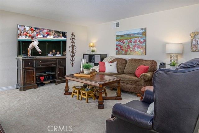 Detail Gallery Image 19 of 43 For 4373 Mahogany Cir, Yorba Linda,  CA 92886 - 4 Beds | 2/1 Baths