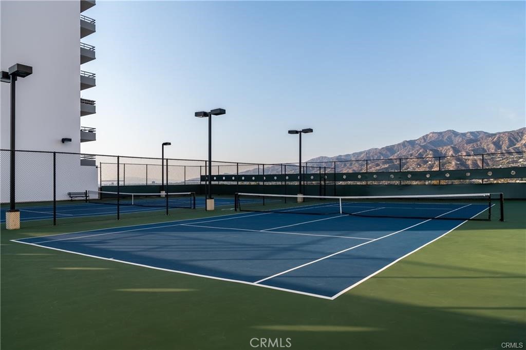https://media.crmls.org/medias/71a89898-4016-4d5a-a2b7-7e2579cdbb23.jpg?preset=X-Large
