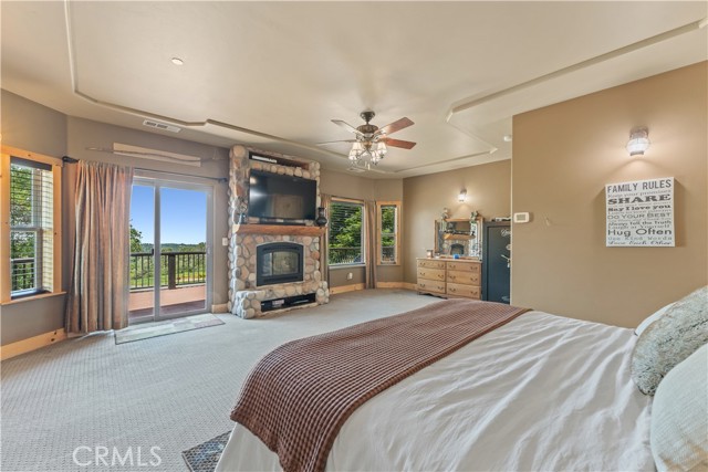82 Patenaude Court, Oroville CA: https://media.crmls.org/medias/71a90a6f-1bcd-40de-a2db-1be141b97f7d.jpg