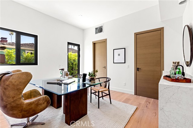 Detail Gallery Image 22 of 54 For 4430 Atoll Ave, Sherman Oaks,  CA 91423 - 6 Beds | 6/1 Baths