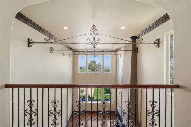 Detail Gallery Image 19 of 67 For 18301 Lakepointe Dr, Riverside,  CA 92503 - 5 Beds | 4/1 Baths
