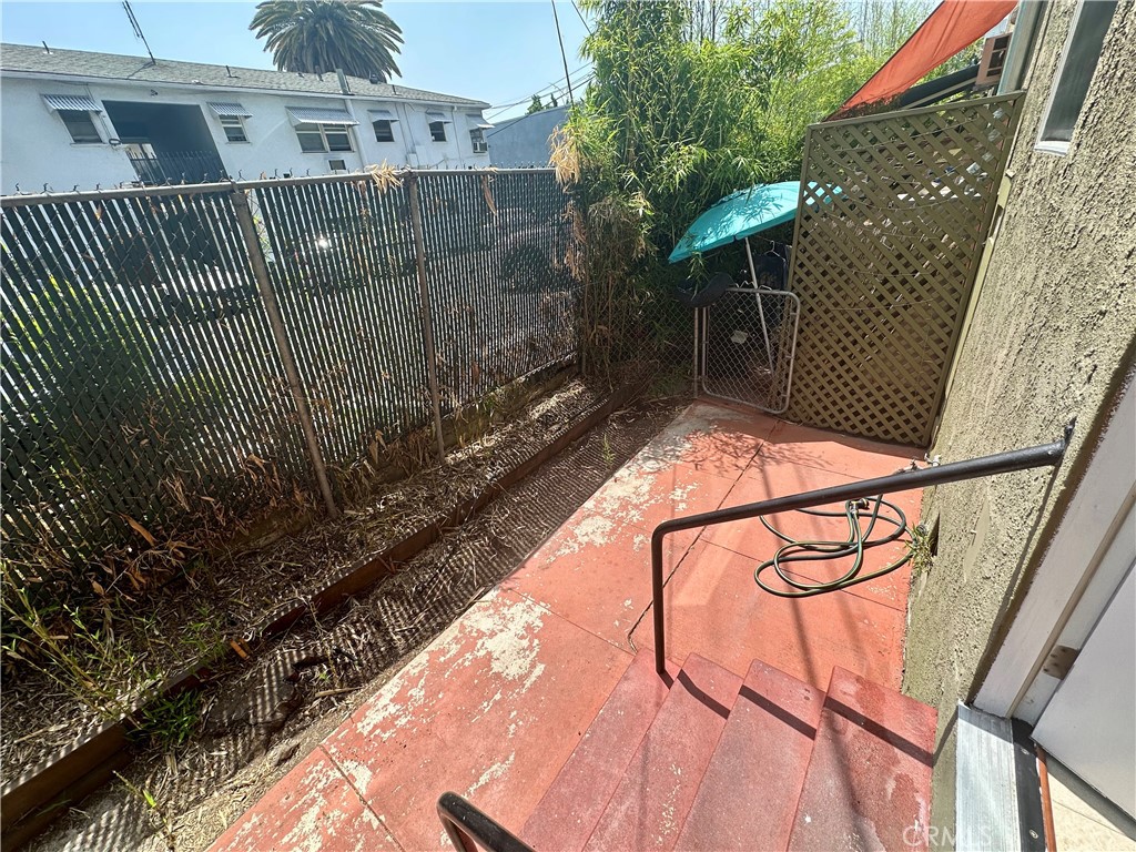 https://media.crmls.org/medias/71aad483-41af-465d-b4b3-23820bb0eaf6.jpg?preset=X-Large