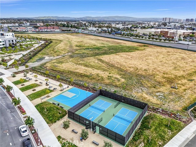 16235 Dawn Way, Tustin CA: https://media.crmls.org/medias/71ab3950-f8ec-4f92-bc02-753a1189b847.jpg
