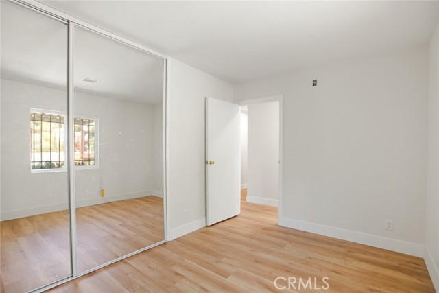 8216 Glencrest, Sun Valley CA: https://media.crmls.org/medias/71abecce-b3e4-4a09-8d53-249c98c9b95f.jpg