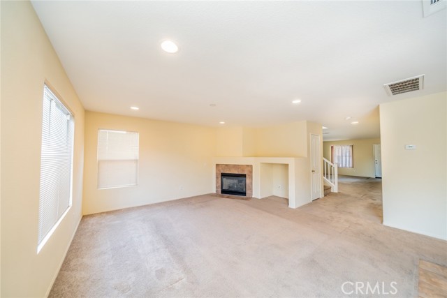 Detail Gallery Image 12 of 59 For 14051 Mare Ln, Victorville,  CA 92394 - 3 Beds | 2/1 Baths