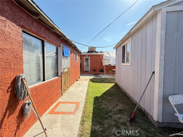 Detail Gallery Image 18 of 21 For 3625 E Marcelle, Compton,  CA 90221 - 3 Beds | 1/1 Baths