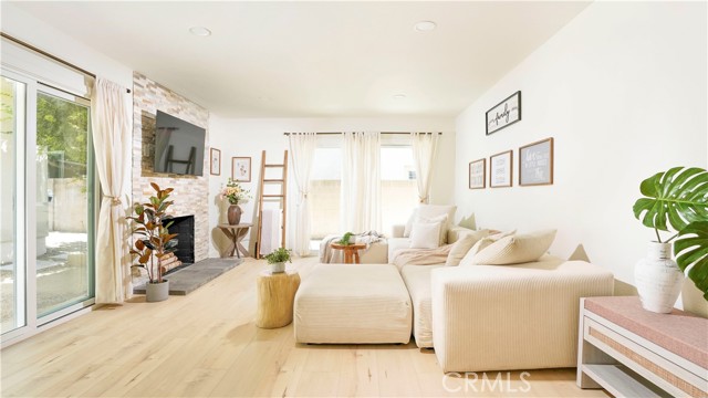 Detail Gallery Image 12 of 69 For 17698 Locust St, Fountain Valley,  CA 92708 - 7 Beds | 6 Baths
