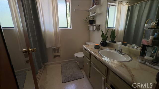 25248 Robinson Road, Willits CA: https://media.crmls.org/medias/71b0efdd-2d6c-4b92-a74d-47a3e2fbefc1.jpg