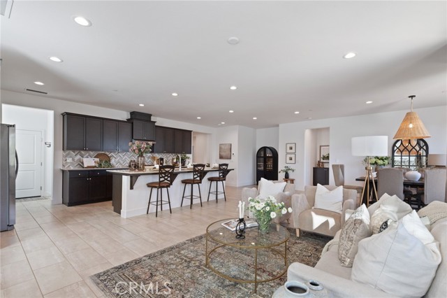 Detail Gallery Image 12 of 62 For 1022 Moonrise, Madera,  CA 93636 - 4 Beds | 2/1 Baths