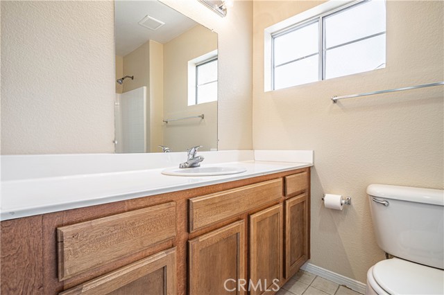 Detail Gallery Image 8 of 9 For 31759 Ave E, Yucaipa,  CA 92399 - 3 Beds | 2/1 Baths