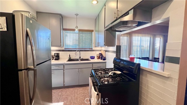 2823 Webster Avenue, San Diego CA: https://media.crmls.org/medias/71b26755-3f9c-406c-a887-b1fe248f23d2.jpg