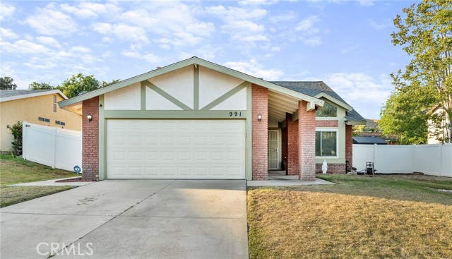 991 W King Street, Banning CA: https://media.crmls.org/medias/71b30e14-1436-4a78-9786-1c258b9b69b1.jpg