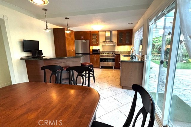 Detail Gallery Image 8 of 19 For 719 Cobb Ave, Placentia,  CA 92870 - 4 Beds | 2 Baths