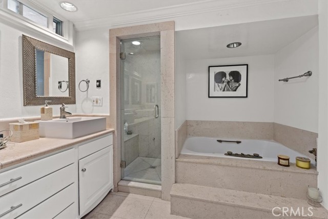 Detail Gallery Image 26 of 35 For 1138 Coldwater Canyon Dr, Beverly Hills,  CA 90210 - 5 Beds | 5 Baths