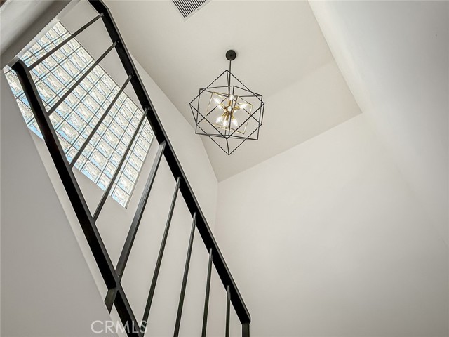 Detail Gallery Image 35 of 67 For 4575 De Celis Pl, Encino,  CA 91436 - 4 Beds | 3 Baths