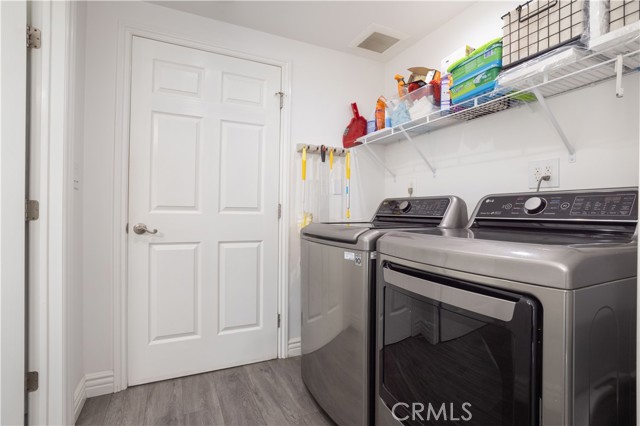 7744 Rhea Avenue, Reseda CA: https://media.crmls.org/medias/71b4bf34-8fd9-41a2-9959-f58401b99427.jpg