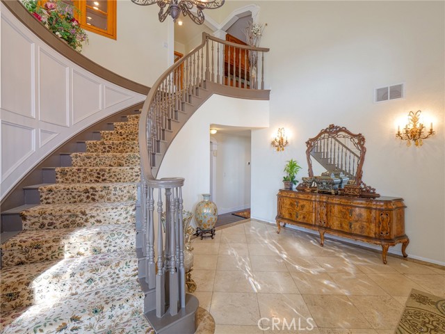 Detail Gallery Image 28 of 41 For 16259 Aurora Crest Dr, Whittier,  CA 90605 - 5 Beds | 4/1 Baths