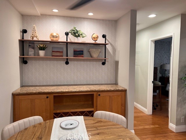 28947 Thousand Oaks Boulevard, Agoura Hills CA: https://media.crmls.org/medias/71b5ddc3-4501-4834-bac0-9e1eee071a9e.jpg