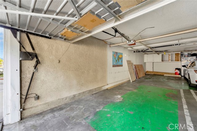 Detail Gallery Image 28 of 30 For 17303 Chatsworth St #4,  Granada Hills,  CA 91344 - 2 Beds | 1/1 Baths