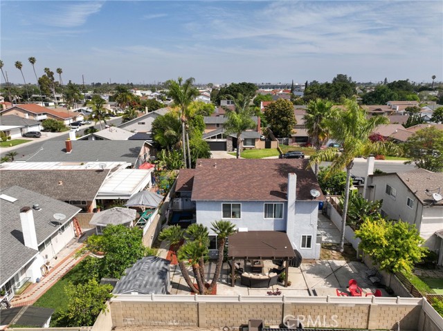 Detail Gallery Image 2 of 40 For 2102 Tern Bay Ln, Lakewood,  CA 90712 - 5 Beds | 2/1 Baths