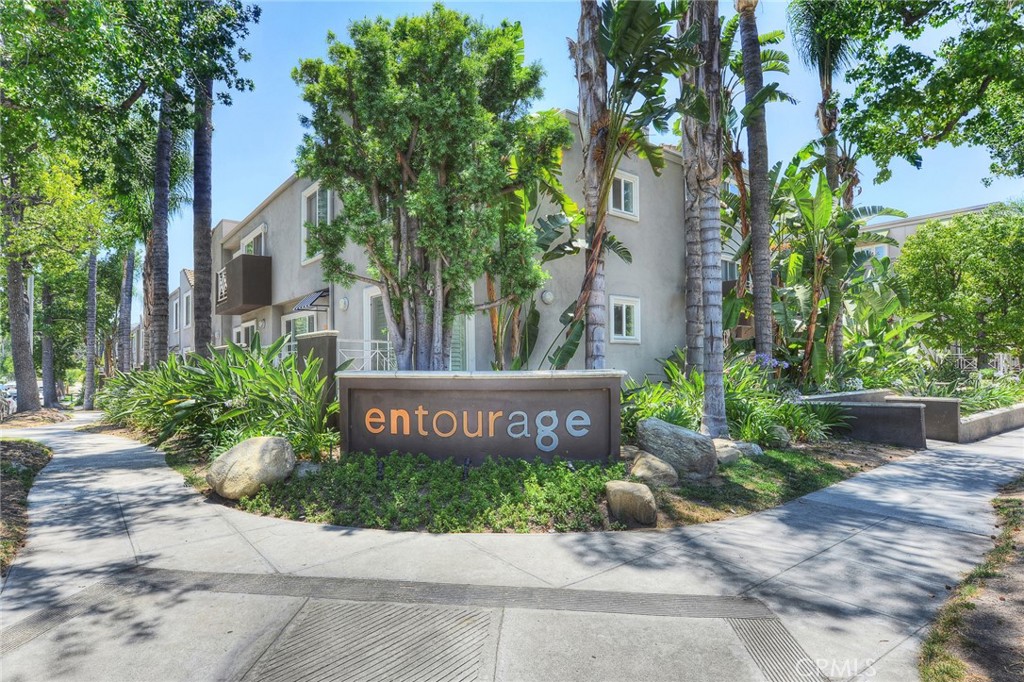 355 N Maple Street