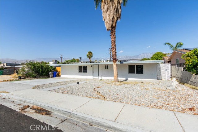 Detail Gallery Image 4 of 32 For 34351 Judy Ln, Cathedral City,  CA 92234 - 4 Beds | 3 Baths