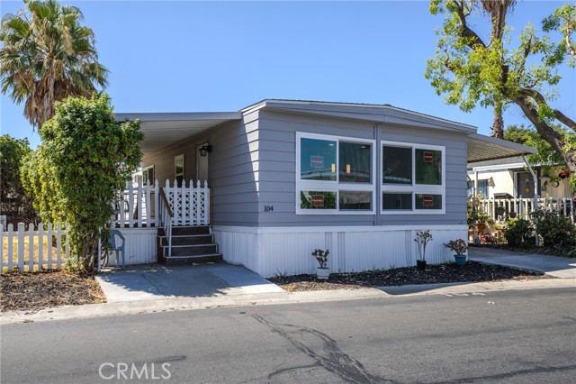 Detail Gallery Image 2 of 32 For 18540 Soledad Canyon Rd Spc 104 #104,  Canyon Country,  CA 91351 - 2 Beds | 2 Baths