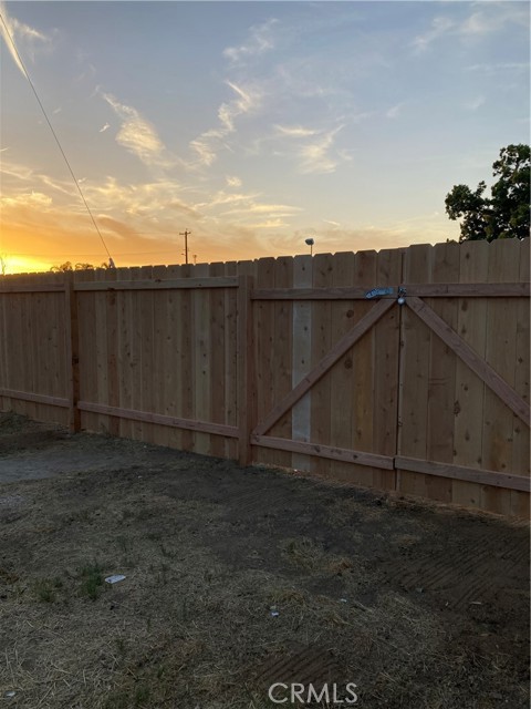 Detail Gallery Image 19 of 20 For 2404 E California, Bakersfield,  CA 93307 - 3 Beds | 2 Baths