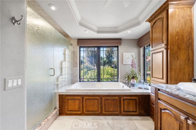 Detail Gallery Image 21 of 75 For 40498 Calle Madero, Temecula,  CA 92591 - 5 Beds | 4 Baths