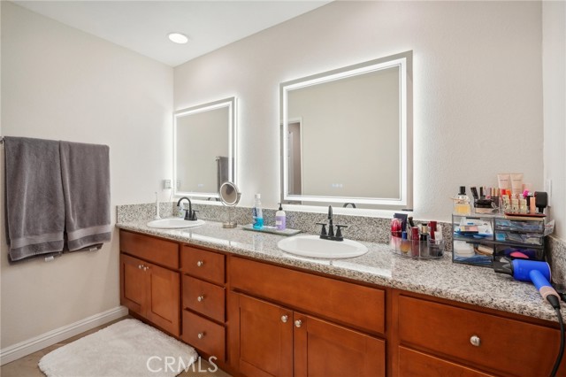 Detail Gallery Image 24 of 41 For 20244 E Arrow #B,  Covina,  CA 91724 - 4 Beds | 2/1 Baths